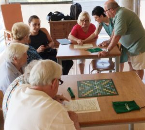 hospitalet_LH_scrabble_catala_pis_gent gran_Bellvitge